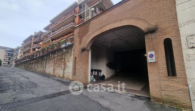 Garage/posto auto in residenziale in Via Colle Barco