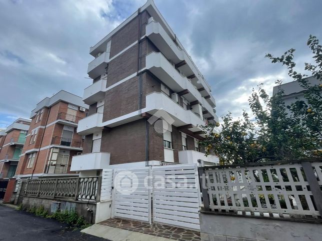 Appartamento in residenziale in Via Campania 22