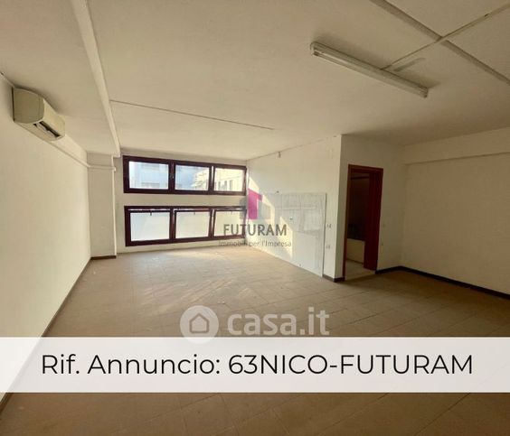 Capannone in commerciale in Via Roma