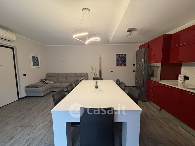 Appartamento in residenziale in Via Pastrengo 2
