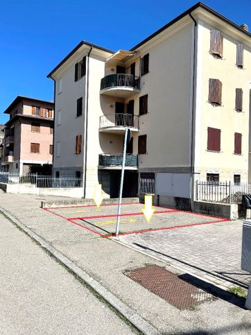 Box/posto auto in residenziale in Via C. Tolomeo 4