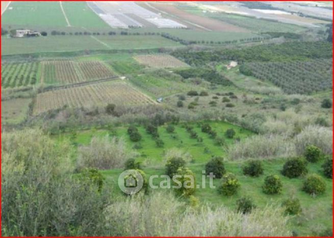 Terreno edificabile in residenziale in Strada Provinciale 1