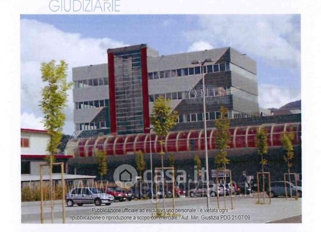Ufficio in commerciale in