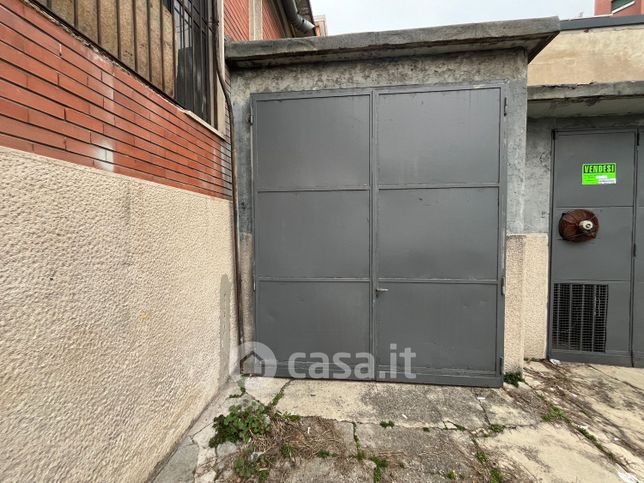 Garage/posto auto in residenziale in Via Monte Lungo 6