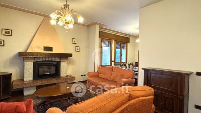 Villa in residenziale in 