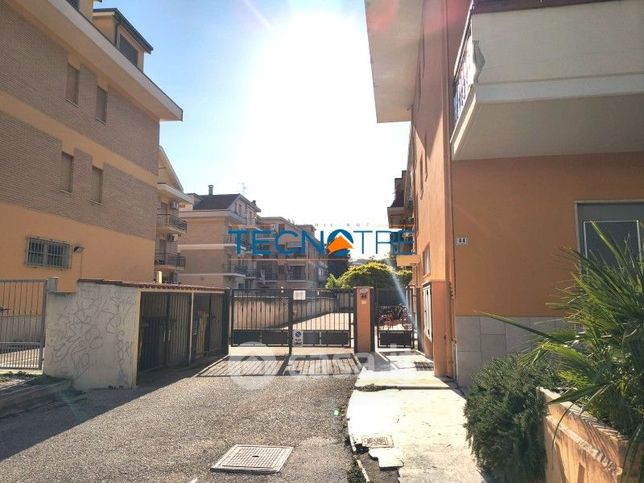 Appartamento in residenziale in Via U. Foscolo 44