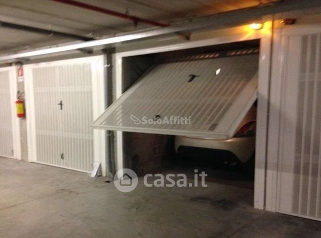 Box/posto auto in residenziale in