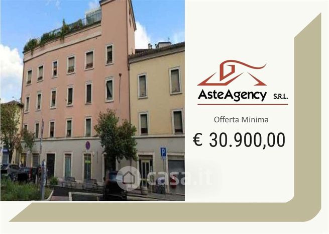 Appartamento in residenziale in Via della Bardesca 15