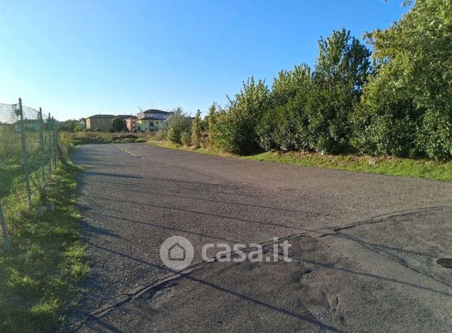 Terreno agricolo in commerciale in Strada Panni