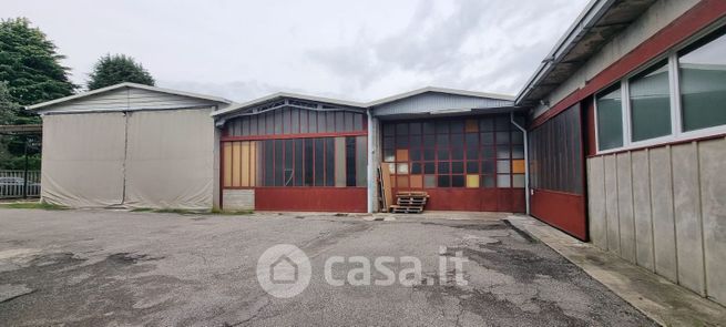 Capannone in commerciale in Via Bologna