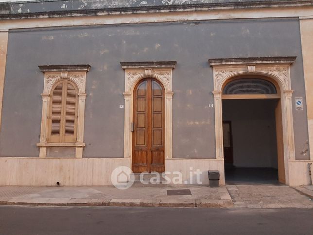 Casa indipendente in residenziale in Via Giacomo Matteotti 4