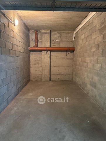 Box/posto auto in residenziale in Spalto Marengo 59