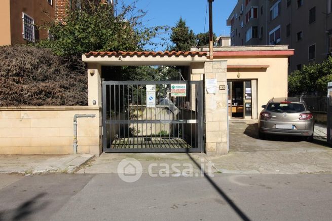 Garage/posto auto in residenziale in Via Solferino 6