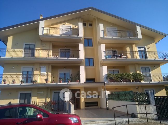 Appartamento in residenziale in Via Domenico Folino 33