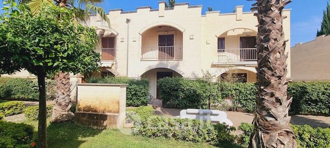 Casa indipendente in residenziale in Via Tratturello Pineto