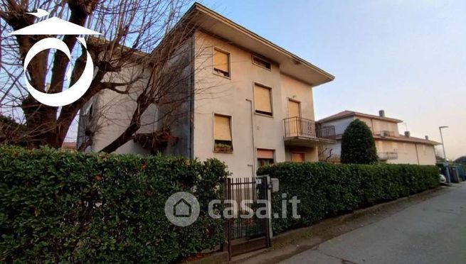 Appartamento in residenziale in Via Giovanni Pascoli 9