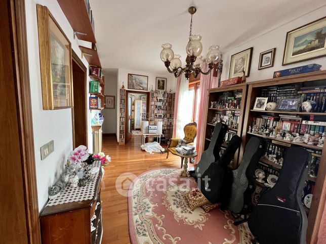 Casa indipendente in residenziale in Via Gafforelli