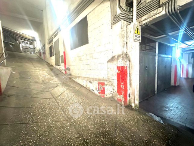 Garage/posto auto in residenziale in Via Herbert Spencer 140