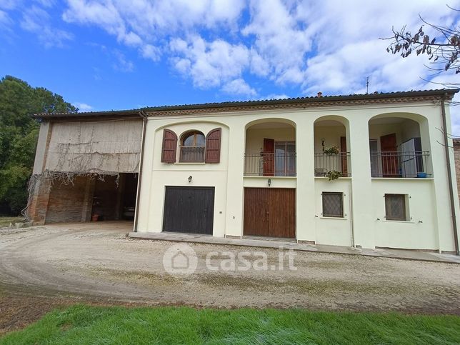 Casa indipendente in residenziale in Via Fiumazzo 433