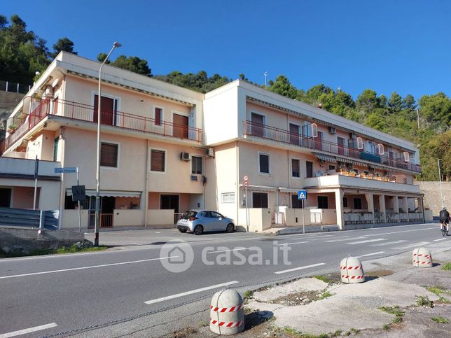 Appartamento in residenziale in Strada Privata Mimosa Capo 4 -28