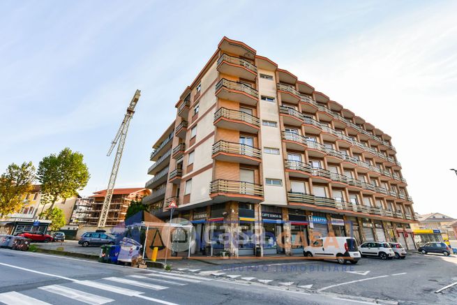 Appartamento in residenziale in Strada Genova 58/6