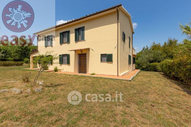 Rustico/casale in residenziale in Via del Castello