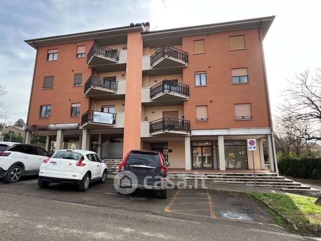 Attivitã /licenza (con o senza mura) in commerciale in Largo Piero Gobetti