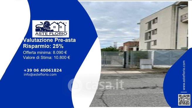 Box/posto auto in residenziale in Via Frassati