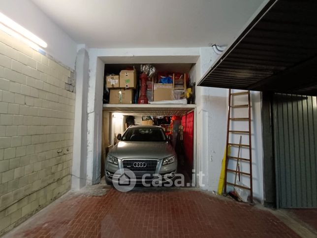 Garage/posto auto in residenziale in Via Collalto Sabino