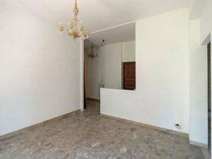 Appartamento in residenziale in Via Mompeo 32