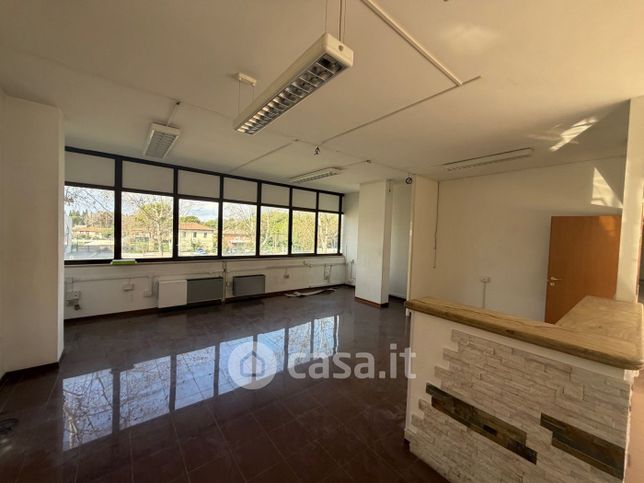 Ufficio in commerciale in Viale dello Stadio 77