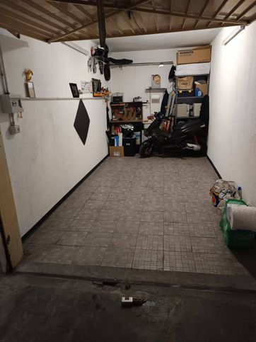 Garage/posto auto in residenziale in Viale B. Radich 22