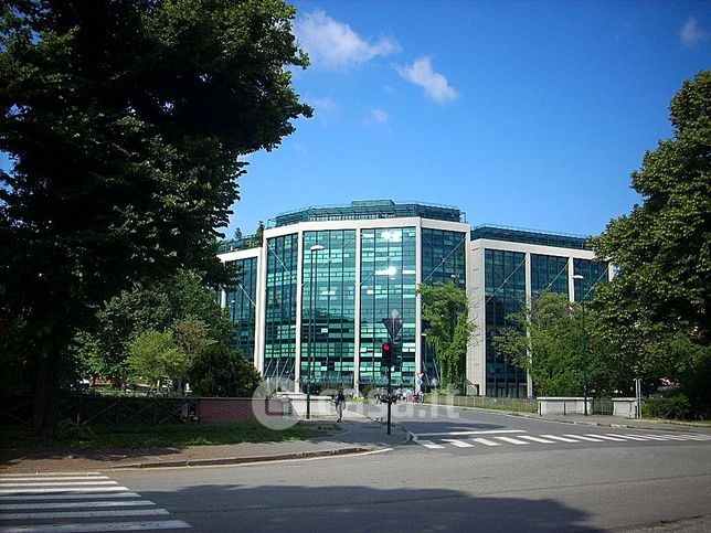 Ufficio in commerciale in Lungo Dora Pietro Colletta 67