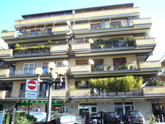 Appartamento in residenziale in Via Cassia