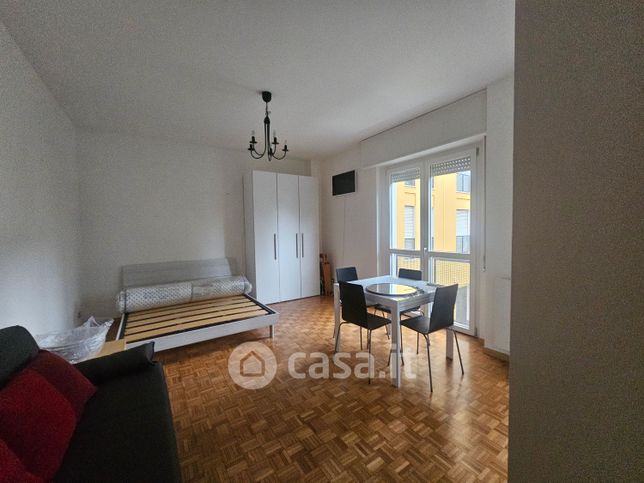Appartamento in residenziale in Via Andrea Maffei