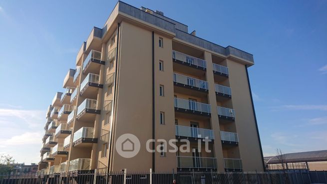 Appartamento in residenziale in Via Achille Grandi 16
