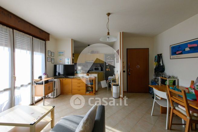 Appartamento in residenziale in Via Giacomo Puccini 1