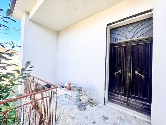 Villa in residenziale in 