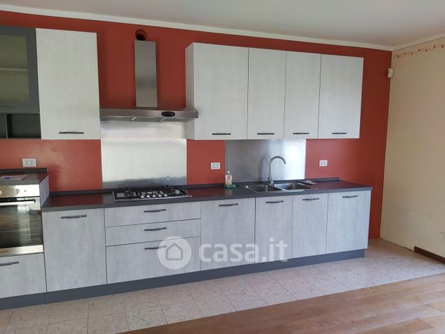 Villetta a schiera in residenziale in Via L. Pirandello