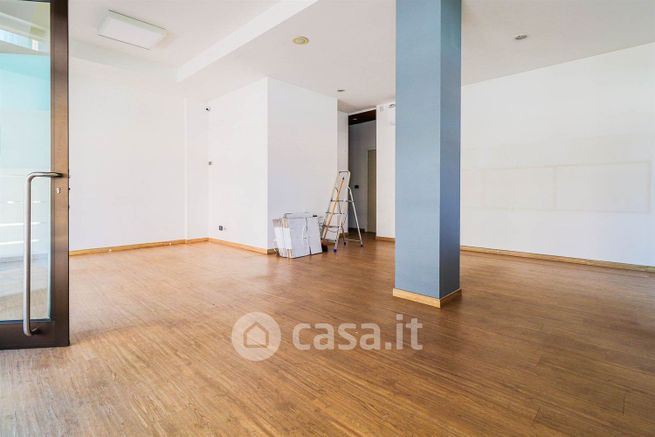 Ufficio in commerciale in Borgo Sant'Agnese 65