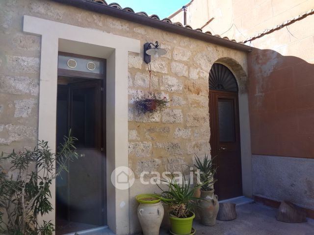 Appartamento in residenziale in Via Carlo del Prete 65