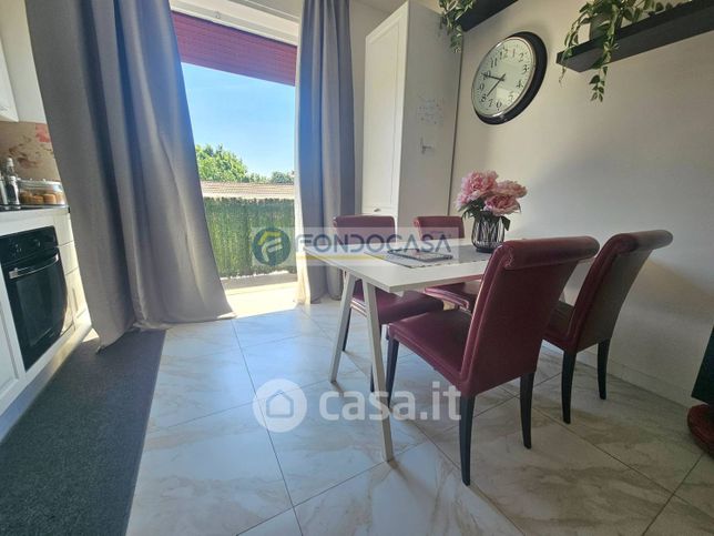Appartamento in residenziale in Via Polesine 39