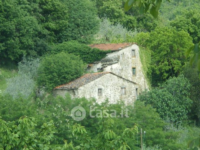 Rustico/casale in residenziale in Località Casa Bianca