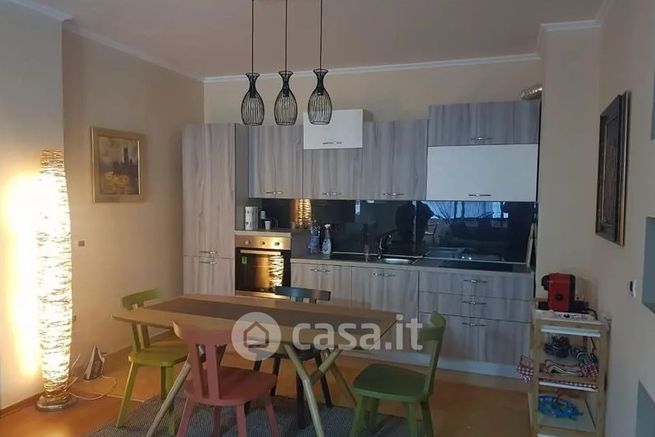 Appartamento in residenziale in Via Thonon