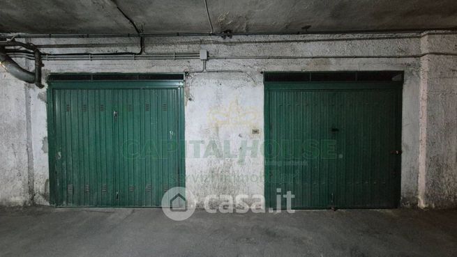 Box/posto auto in residenziale in
