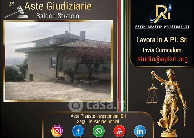 Appartamento in residenziale in Via Villa Petrara