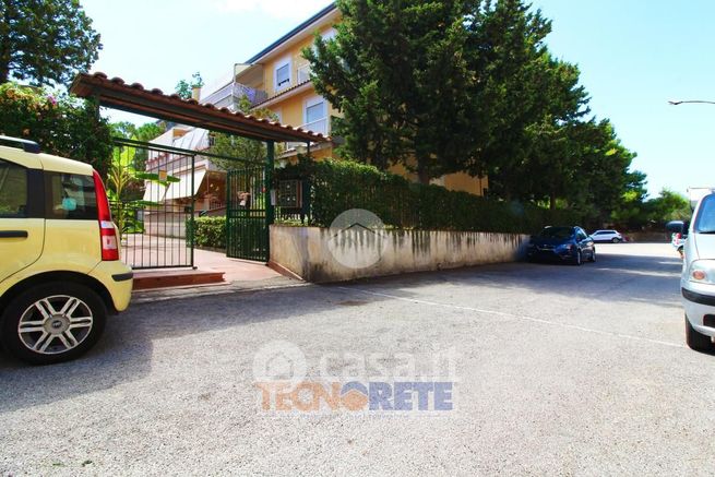 Appartamento in residenziale in Via Molara Piccola 95