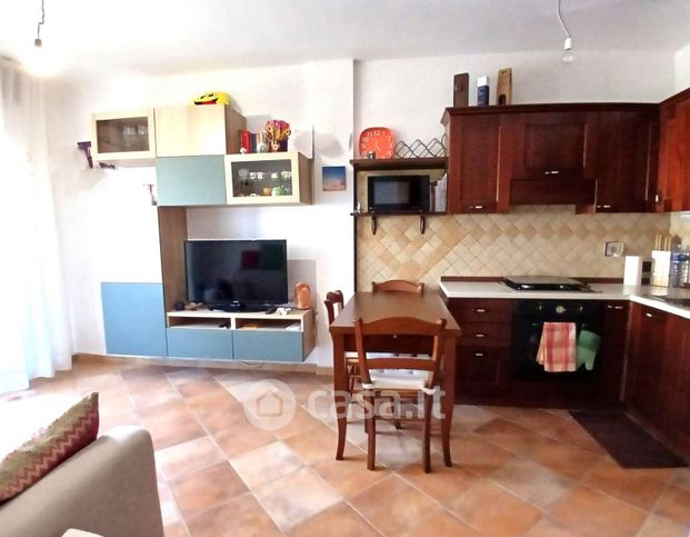 Appartamento in residenziale in Via della Pontonara 12