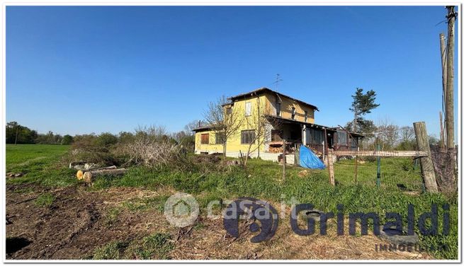 Rustico/casale in residenziale in Via Cassolnovo