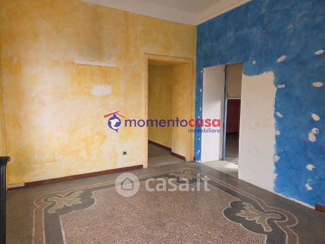 Ufficio in commerciale in Via Nino Bixio